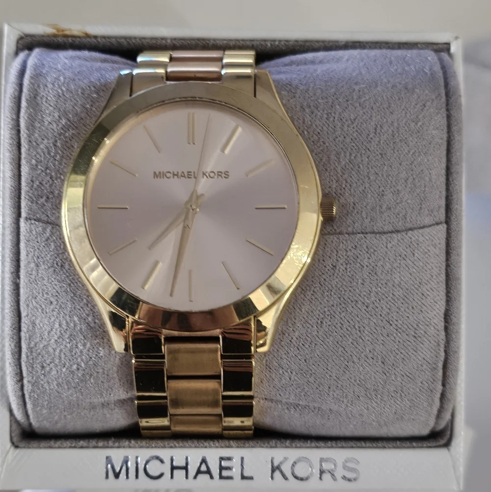 🛑SOLD🛑ichael Kors MK3493 Slim Runway Gold Tone Watch Dial Women - Picture 2 of 11